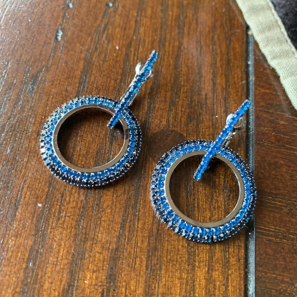 Beautiful Crystal detachable Round earrings 🌺 - Picture 2 of 7